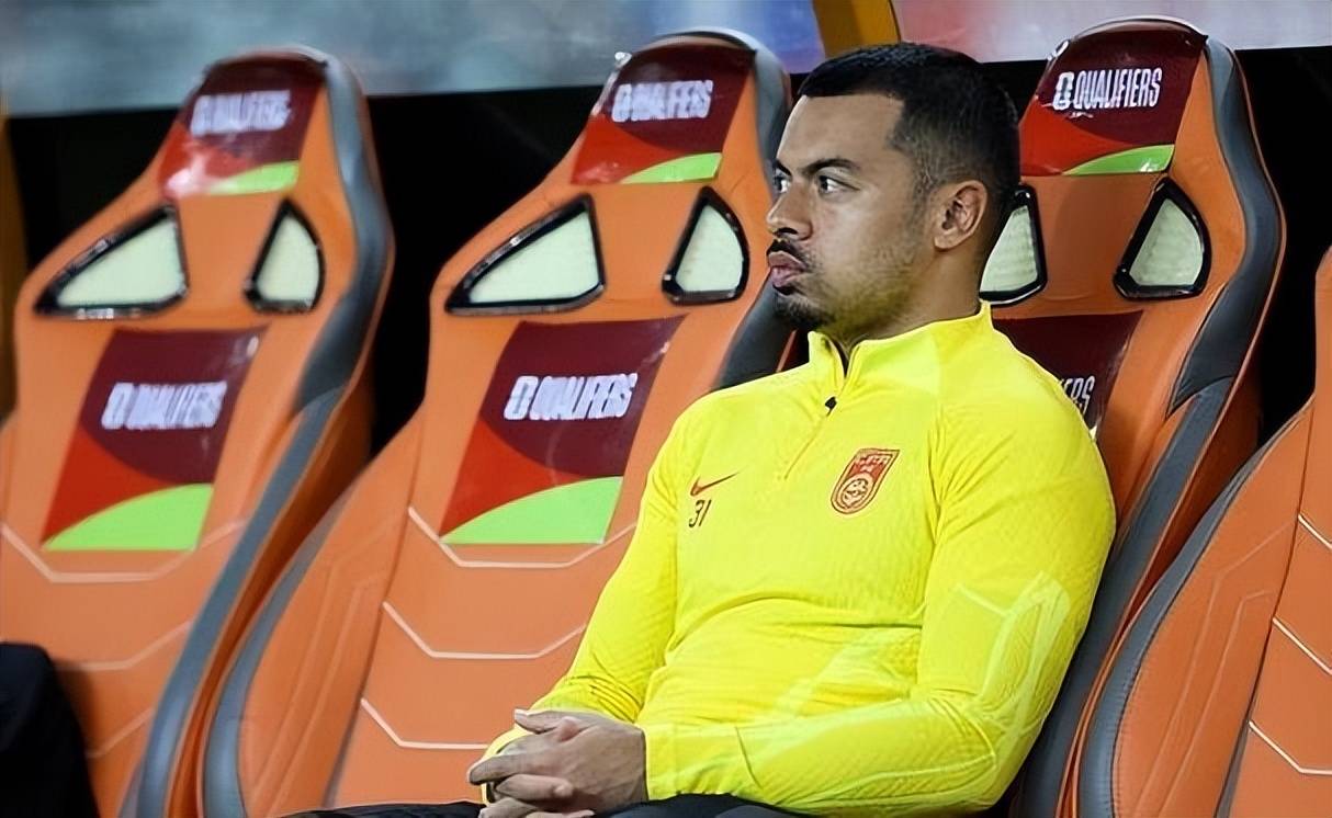 爱游戏网页版入口-包含西班牙联赛中球员身陷传闻丑闻，赛场情绪受影响的词条