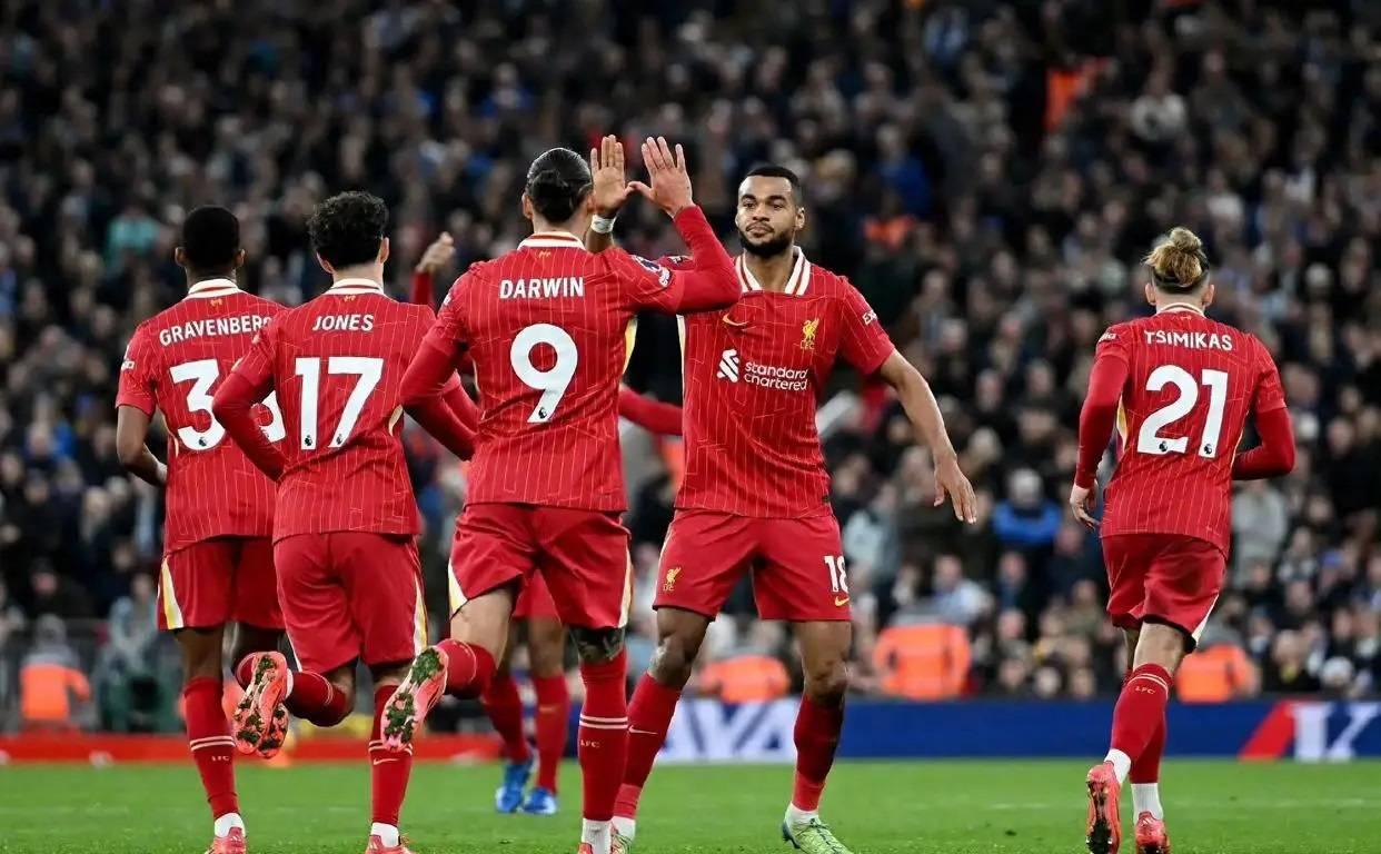 爱游戏app-拜仁慕尼黑主场大胜利物浦，锁定欧冠四强名额！