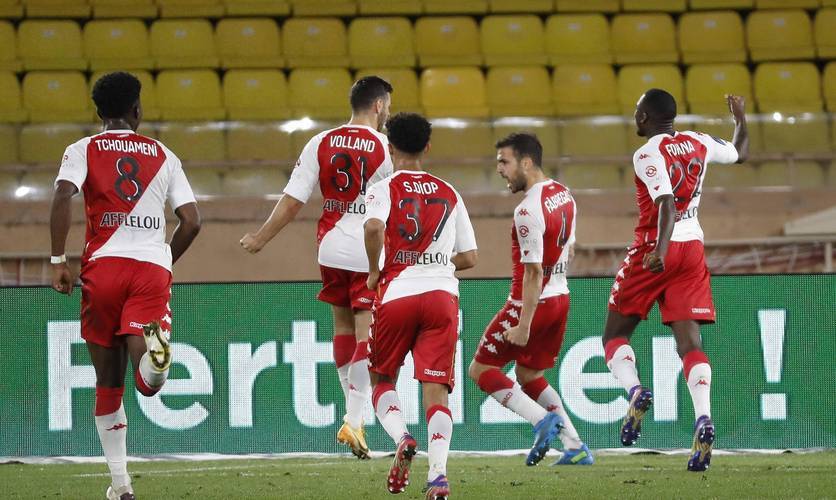 爱游戏app-摩纳哥逆转取胜，赛后球员沸腾欢庆