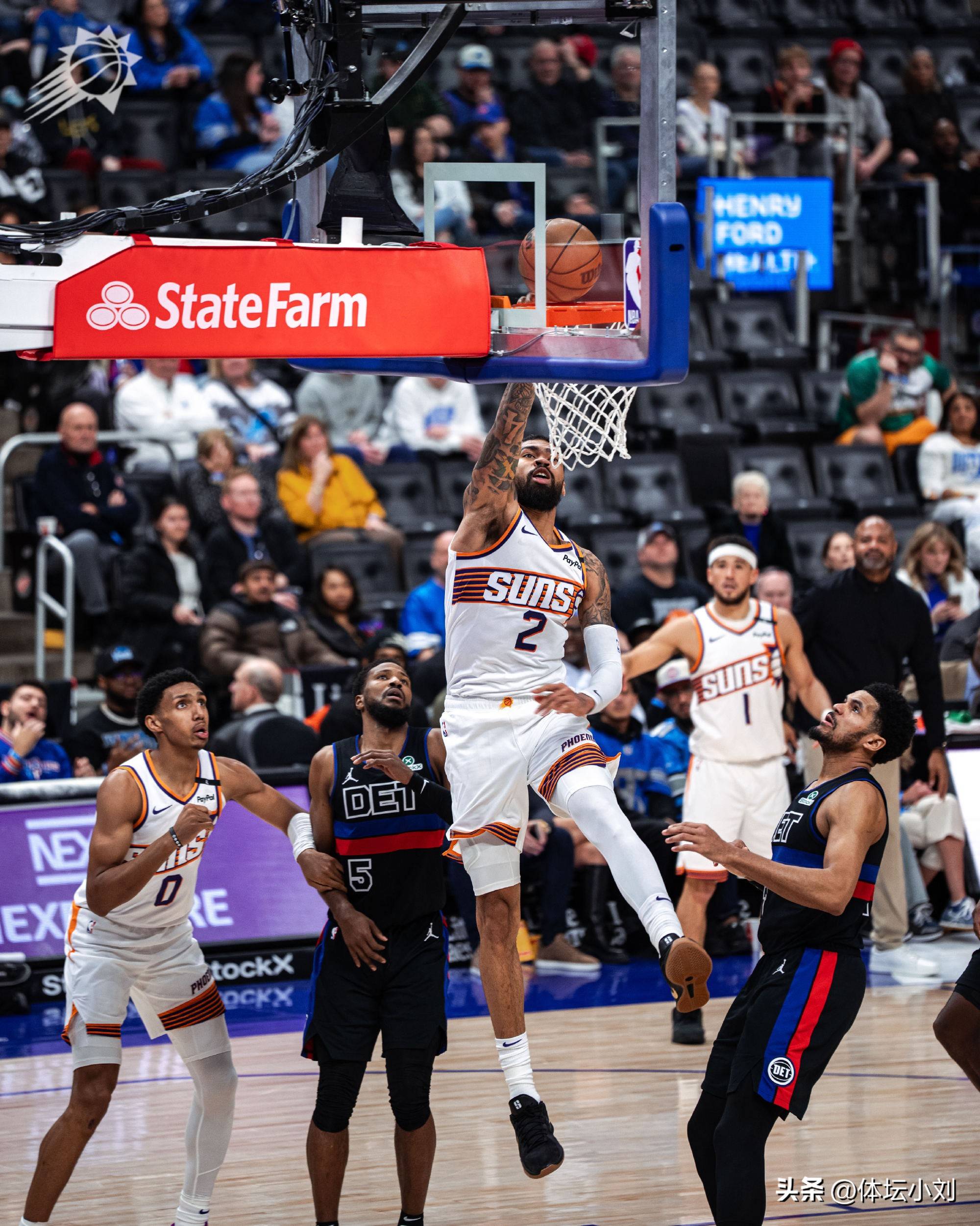 爱游戏网页版-太阳全队表现出色，主场战胜快船获得开门红的简单介绍