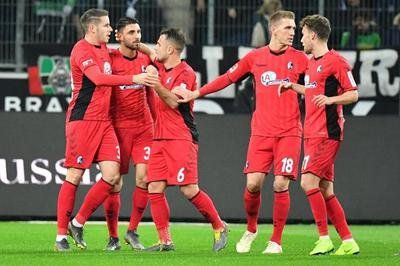 爱游戏登录-门兴格拉德巴赫力挫对手，喜迎胜利