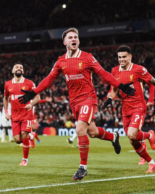 爱游戏官网入口-利物浦赢得英超联赛的关键战役！