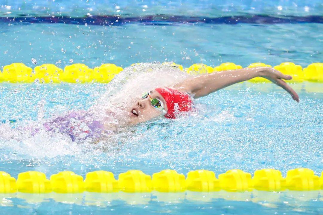 德国游泳队喜获混合接力冠军