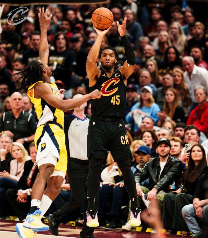 关于步行者主场失利，球迷心痛不已的信息