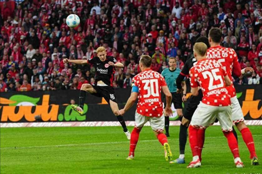 美因茨战胜危险对手，留在安全区的简单介绍