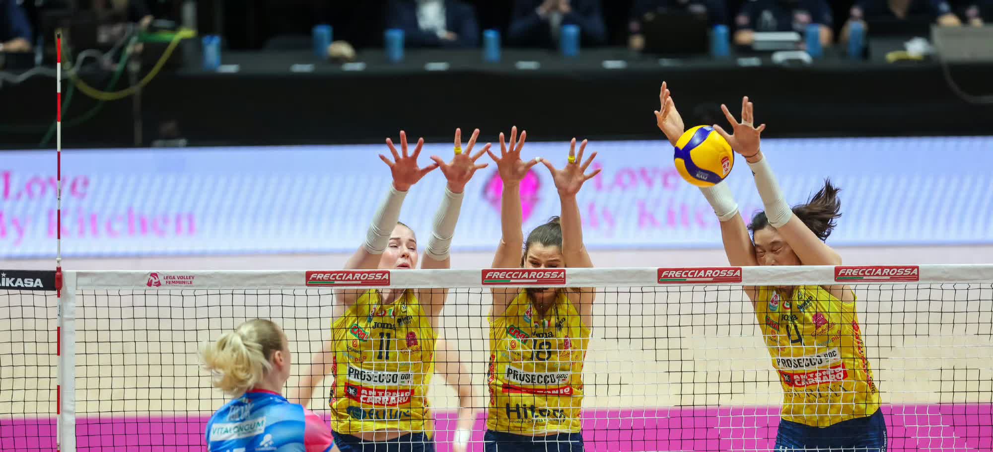 爱游戏官网网页版入口-意大利选手夺得射箭比赛金牌