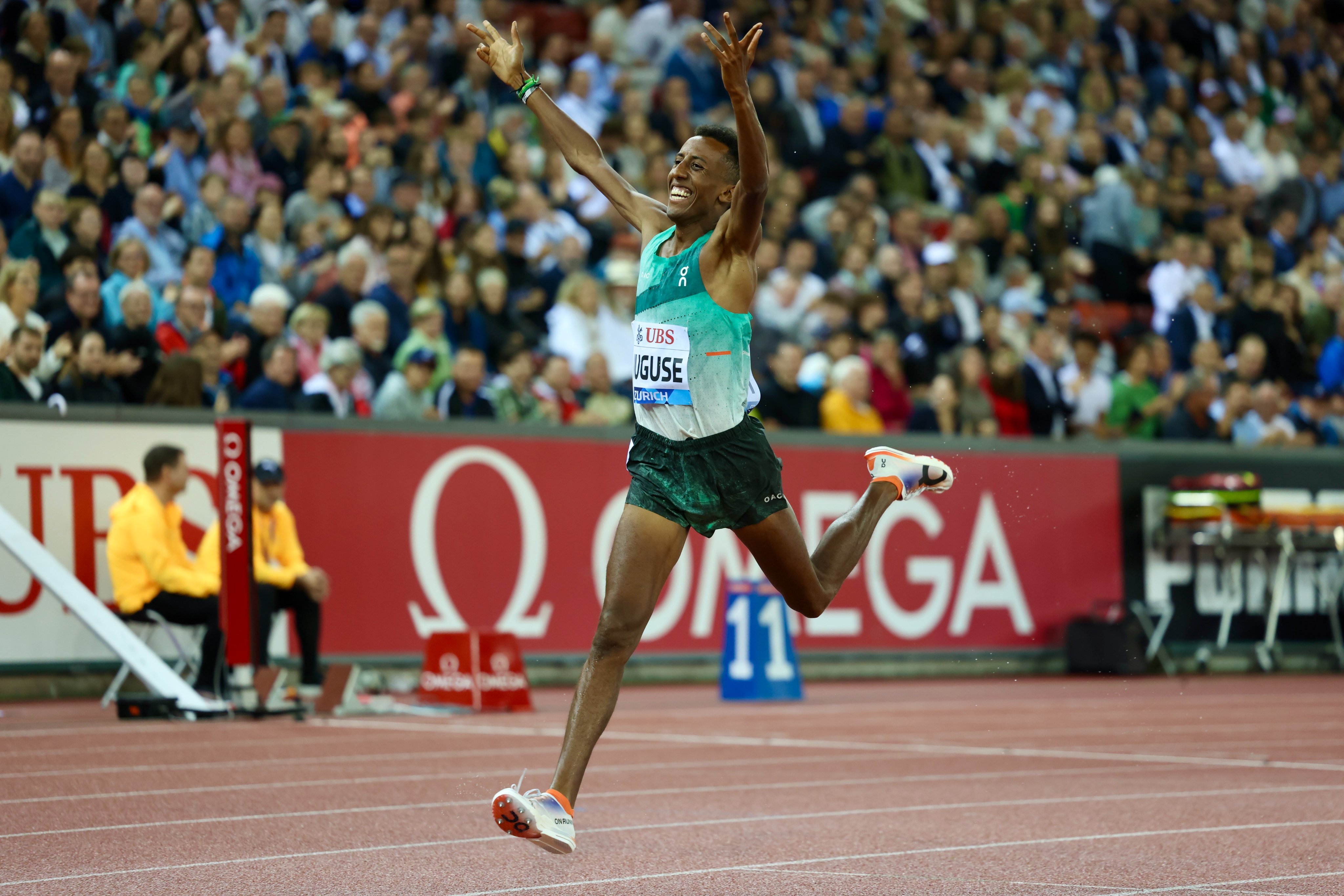 意大利选手夺得射箭比赛金牌