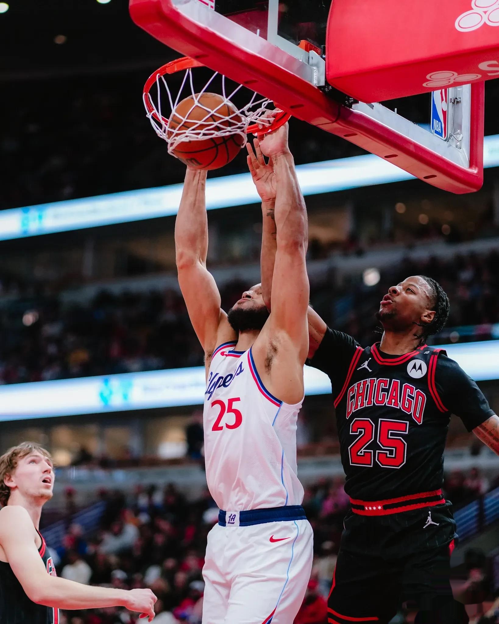 爱游戏官方登录入口-包含快船客场战胜黄蜂，两连胜状态颇佳的词条