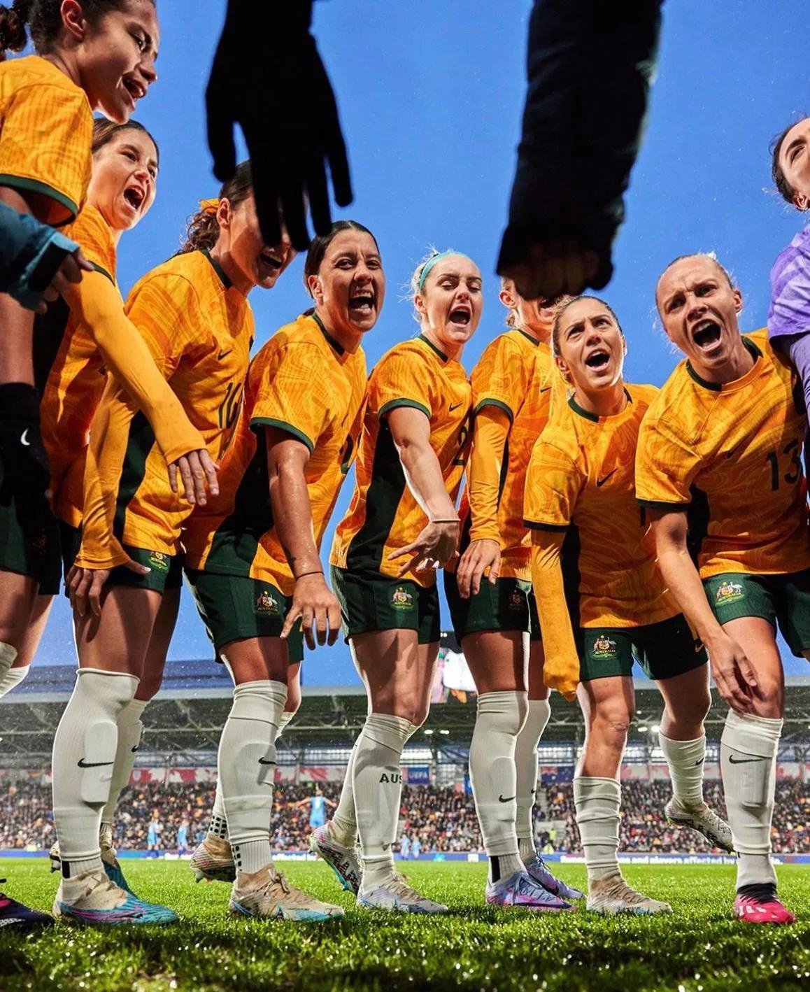 爱游戏官方入口-美国女足队准备迎战澳大利亚女足队