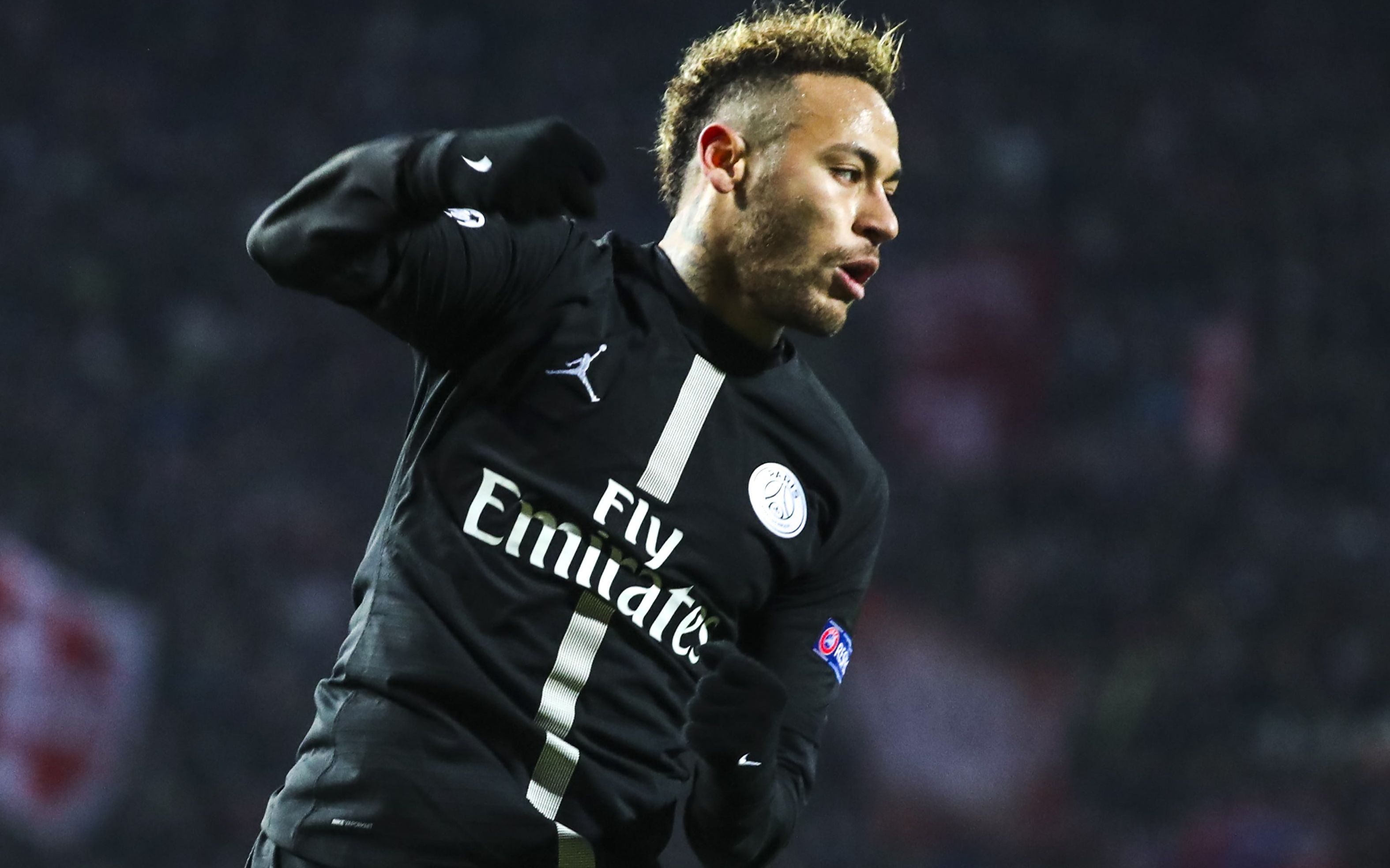 爱游戏官网-包含巴黎圣日耳曼前锋内马尔助攻制胜，巴黎豪取胜利的词条