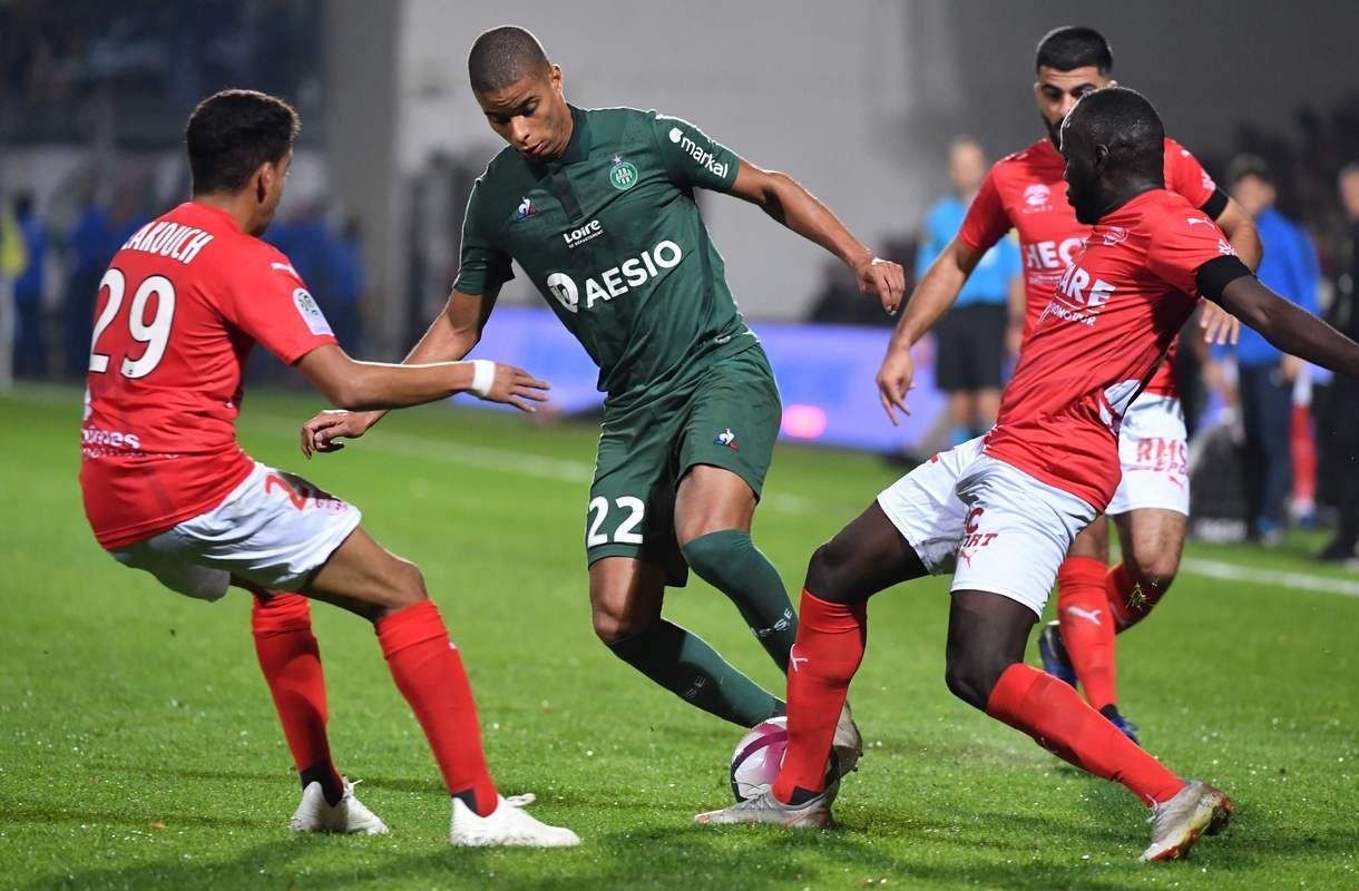 关于圣埃蒂安客场大胜对手，取得保级关键胜利的信息