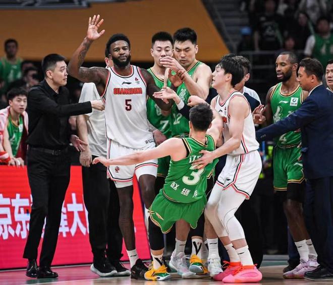 爱游戏app下载-关于客场作战，广东队取得突破性胜利的信息