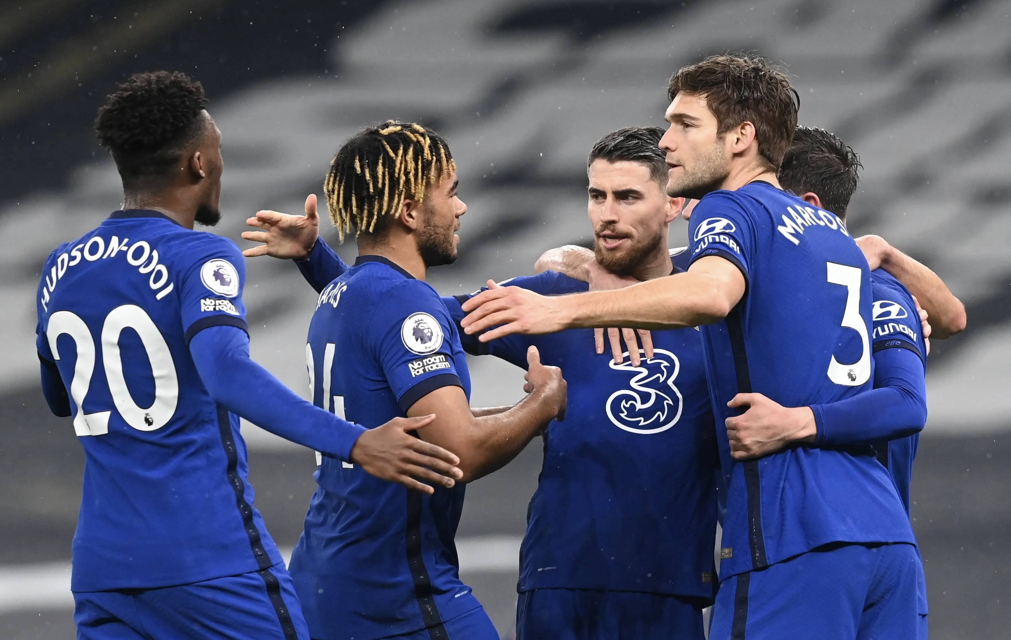 切尔西击败曼联，稳居英超积分榜第一