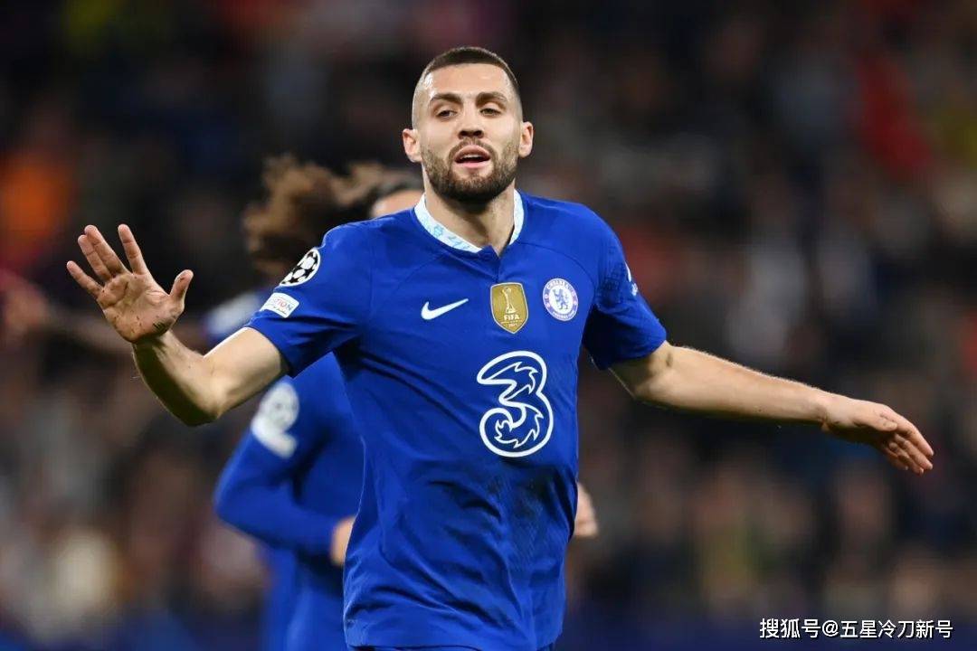 格拉纳达逆转告捷，维杜拉连续破门锁定胜局