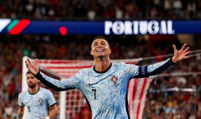 爱游戏登录入口-欧预赛：葡萄牙队后卫连续出击，为球队带来胜利的简单介绍