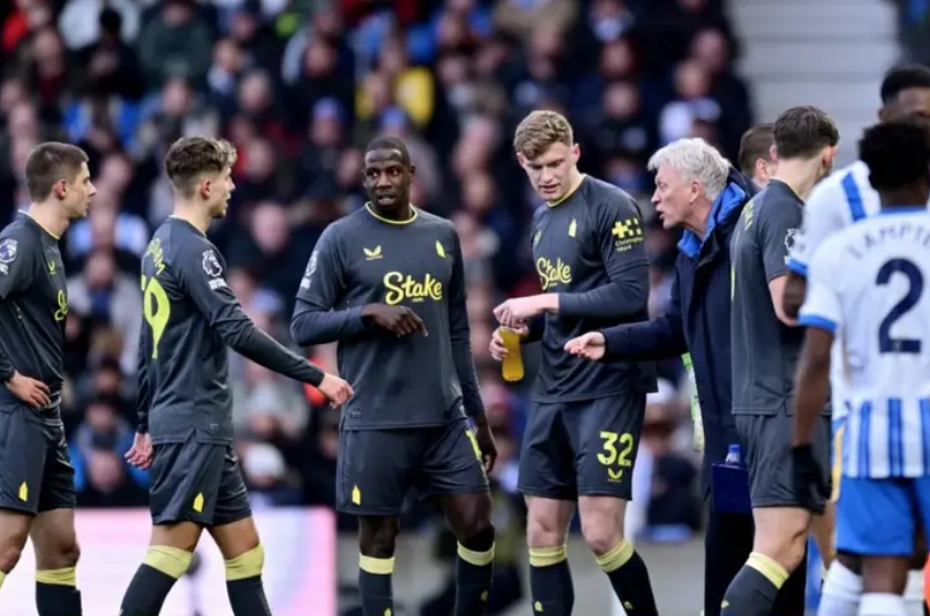 关于布莱顿主场不敌伯恩利，遭遇联赛两连败排名有所下滑的信息