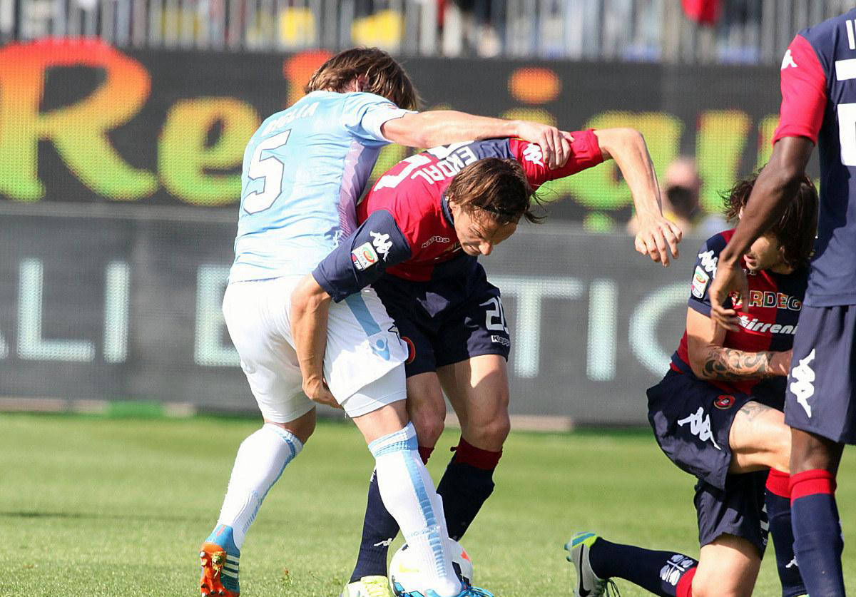 爱游戏在线登录-卡利亚里主场作战浮出水面，球队坐稳中游位置