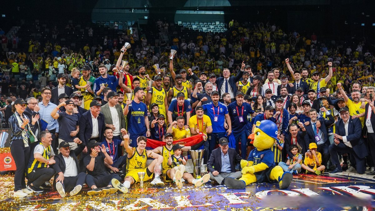 爱游戏官方入口-包含欧洲职业篮球联赛决赛火爆展开，精彩纷呈的词条