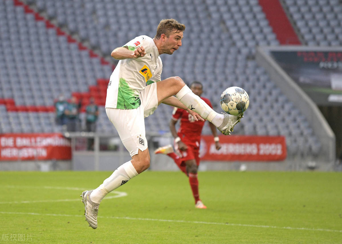 爱游戏体育官网-门兴队奋勇拼搏，战胜强力敌人夺取比赛胜利的简单介绍